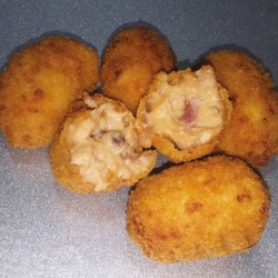 CROQUETAS DE PULPO