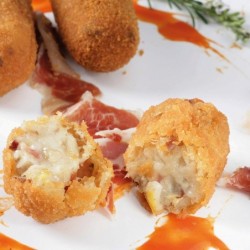 CROQUETA TRADICIONAL DE POLLO